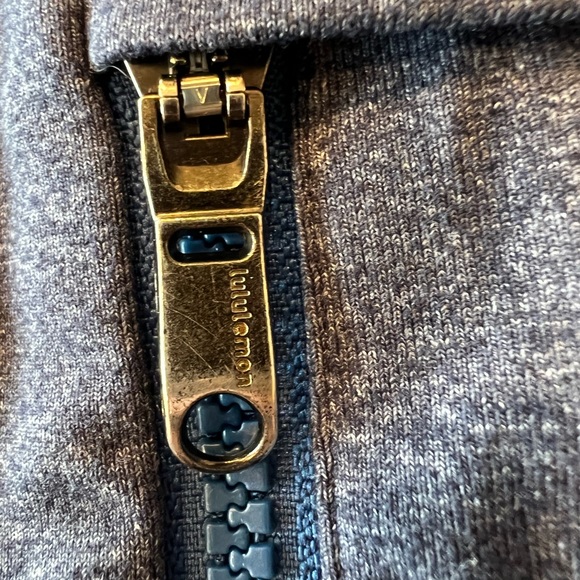 Lululemon men’s zip up blue size medium - Picture 3 of 4